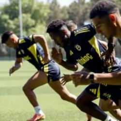 Fenerbahçe taraftarına müjde! 5 maç bu kanaldan yayınlanacak