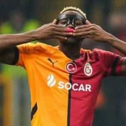 Napoli taraftarları Osimhen için ayaklandı! Galatasaray süreyle yarışıyor
