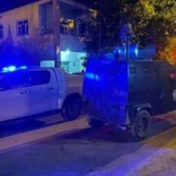 Kalaşnikoflu saldırı: Baba öldü, 3 kızı yaralandı