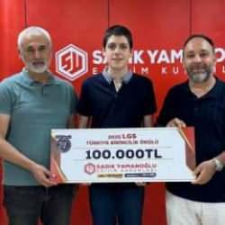 LGS Türkiye birincisinden yetim çocuklara büyük destek
