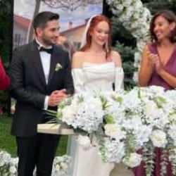 Meral Akşener yeni imajıyla ortaya &ccedil;ıktı