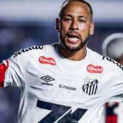 Neymar golle geri döndü! Takımına 3 puanı getirdi
