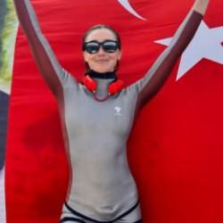 Şahika Ercümen'den 4 günde 4 altın madalya