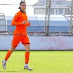 Süper Lig'de oynuyordu: 22 yaşında şöhreti bırakıp 3. Lig ekibine imza attı