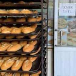 Vatandaşa destek için ekmek fiyatını düşürdü