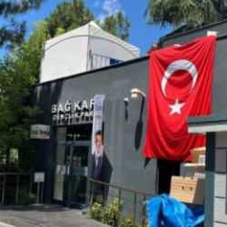 Cumhurbaşkanı Erdoğan'ın bayrak çağrısına Bağcılar'dan yanıt