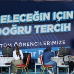 Bağcılar Belediyesi'nden öğrencilere ücretsiz tercih danışmanlığı 