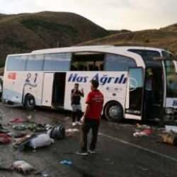 4 vatandaşın öldüğü, 40 kişinin de yaralandığı kazada şoför hakkında karar verildi