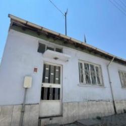 Akıl alır gibi değil! Sahibi ölen eve levye ile girip yerleştiler