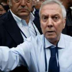 Aziz Yıldırım adaylık kararını açıkladı: Salon buz kesti