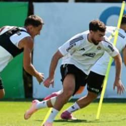 Beşiktaş, Shakhtar maçı hazırlıklarını sürdürüyor