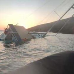 Bodrum&rsquo;da yelkenli tekne karaya oturdu: 5 kişi kurtarıldı