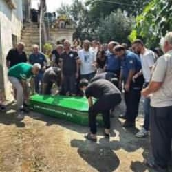 Evde çıkan yangında 2 çocuk annesi öldü