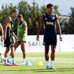 Fenerbahçe, Portekiz'de çalışmalarını sürdürdü