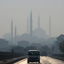 Komşudaki yangın, Edirne'yi kararttı! Kentte görüş mesafesi düştü...