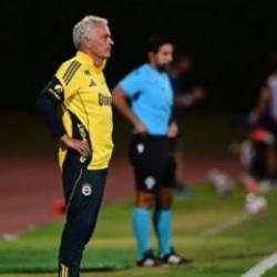 Mourinho'dan dünyaca ünlü golcü için pusuda! Taraftarları sevindirecek açıklama