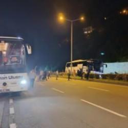 Rize'de yolcu otobüsü kaza yaptı