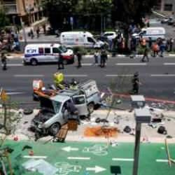 İsrail'de sıcak saatler! Bir kişi aracıyla askerlerin üzerine daldı! İnsan avı başlatıldı