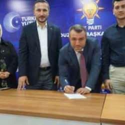 YRP’den istifa eden Uğur Gürsoy AK Parti’ye katıldı