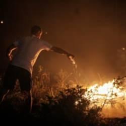 Yer: Bursa! Pet şişelerle alevleri söndürmeye çalıştılar 