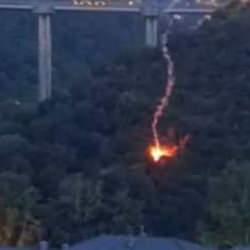 İşaret fişeği ile ormanı yakmıştı! O anlar kamerada, tutuklandı