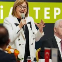 Fatma Şahin, İstanbul medyası, akademisyenler ve sanatçılarla bir araya geldi