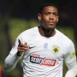 F.Bahçe ve G.Saray'a gelmemişti! '65 milyon euro'luk golcü şimdi Süper Lig'e göz kırpıyor