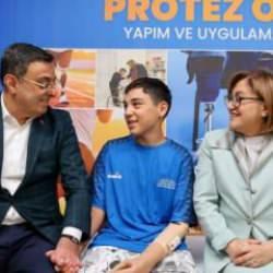 Gaziantep Büyükşehir'in protez merkezi, Mehmet Efe'ye umut oldu