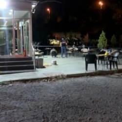 İstanbul'da kafeye kurşun yağmuru: Yaralılar var