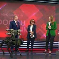 Türkiye'nin ilk füze atan robot köpeği KOZ, canlı yayına katıldı