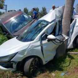 Antalya'da can pazarı! Feci kaza polis aracına çarpmasıyla son buldu