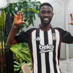 Beşiktaş'ın yeni orta sahası Ndidi imza için İstanbul'da
