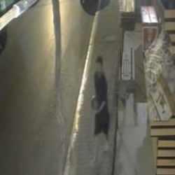 Esnafı şaşırtan hırsızlık: Her gün aynı saatte gelip, bir tane karpuz çalıyor!