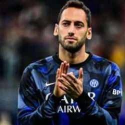 Ne G.Saray ne F.Bahçe! Hakan Çalhanoğlu'na dev teklif! 'Evet' derse para basacak