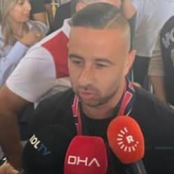 İsrailli futbolcu Amedspor'a geldi: Taraftar havalimanında karşıladı