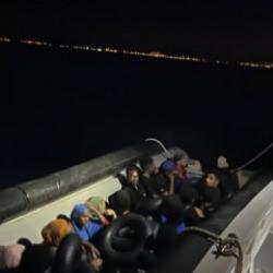 İzmir'de 83 düzensiz göçmen yakalandı