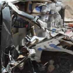 Katliam gibi kaza: Yolcu otobüsü ile kamyon çarpıştı: 11 ölü, 45 yaralı