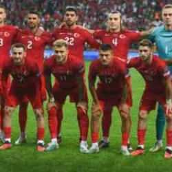 Milli yıldız Almanya'nın köklü takımına transfer oldu