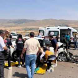 Muş-Varto yolunda feci kaza: 6 kişi yaralandı