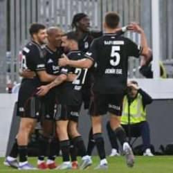 Abraham'ın gecesinde Beşiktaş fişi ilk yarıda çekti