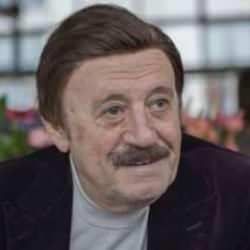Tatilde kaza geçiren Selami Şahin hastaneye kaldırıldı!