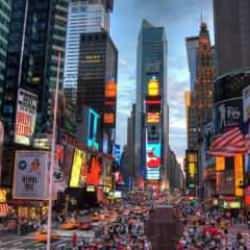 Times meydanının göbeğinde saldırı dehşeti! 3 kişiyi vurdu