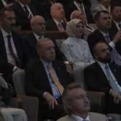 AK Parti'nin programında dikkat çeken video! Herkes hata zannetti