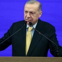 AK Parti'ye katılan yeni isimler 2025! Rozetler takıldı