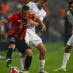 Antalyaspor deplasmandan 3 puanla döndü