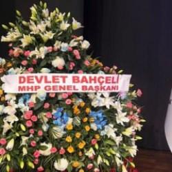 Bahçeli'den AK Parti'ye anlamlı çiçek