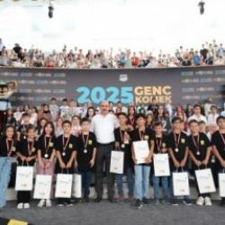  Başkan Altay: “Genç KOMEK gönüllere dokunan büyük bir eğitim seferberliğidir”