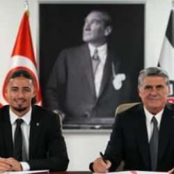 Beşiktaş yeni transferini açıkladı! 5 yıllık sözleşme imzalandı