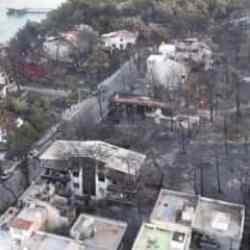 Çanakkale'de yanan villalar sabahın ilk ışıklarıyla görüntülendi