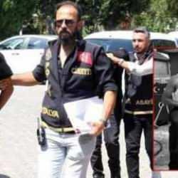 D&uuml;ğ&uuml;nde karşılaştığı eşinin eski nişanlısını &ouml;ld&uuml;rd&uuml;